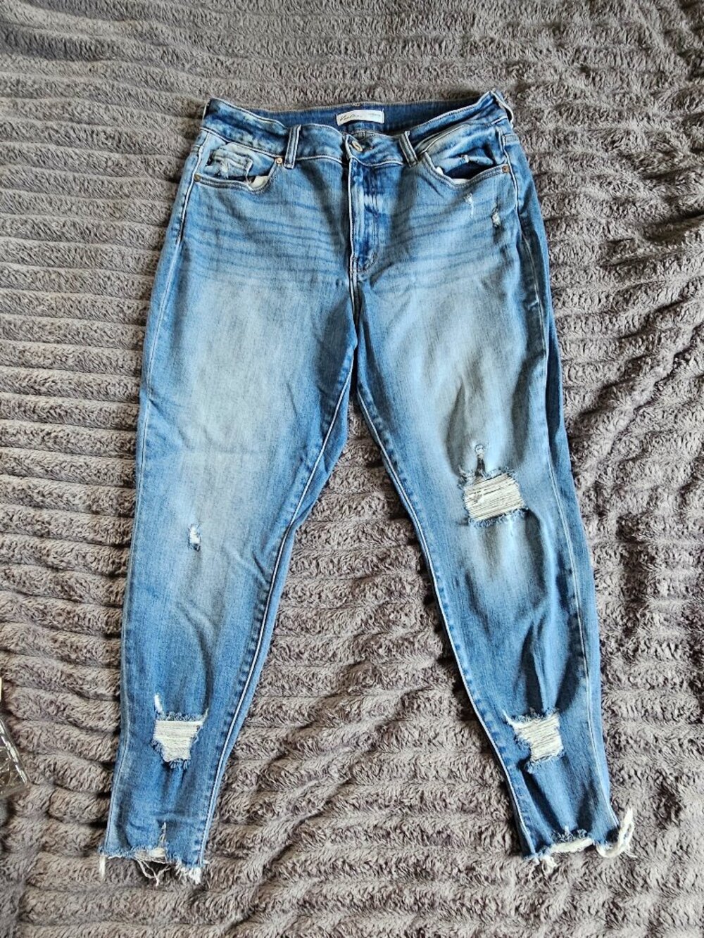 KanCan Women's Distressed Blue Jeans Skinny Raw Hem